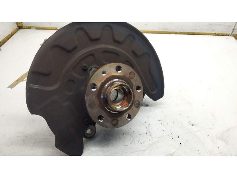 Recambio de mangueta delantera derecha para skoda karoq (nu7, nd7) 1.5 tsi referencia OEM IAM 5Q0407256  