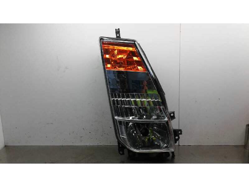 Recambio de faro derecho para nissan cabstar 09.06 referencia OEM IAM 9971609.00004  