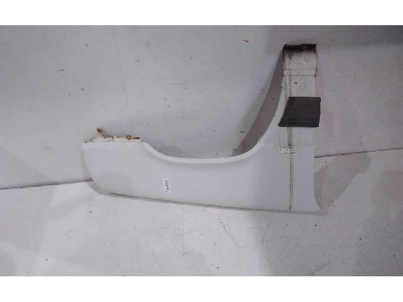 Recambio de aleta delantera derecha para renault rapid/express (f40) 1.4 break referencia OEM IAM 7750808516  