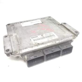 Recambio de centralita motor uce para renault trafic caja cerrada (ab 4.01) referencia OEM IAM 0281010632  45281