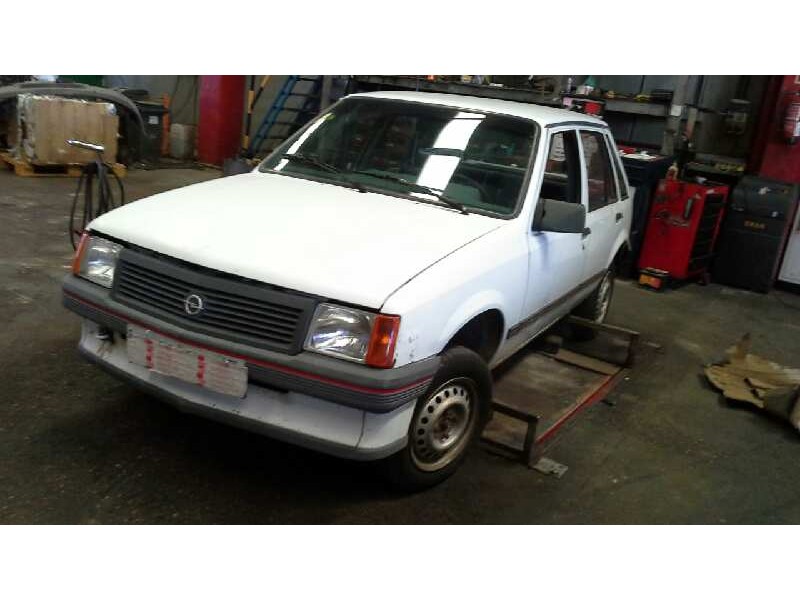 opel corsa a del año 1988