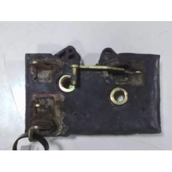 CERRADURA PUERTA DELANTERA DERECHA 895837016C 
