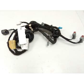 Recambio de instalacion puerta trasera derecha para land rover discovery sport (l550) 2.0 d 4x4 referencia OEM IAM FK7214632  