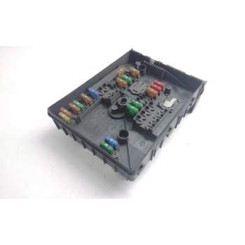 CAJA FUSIBLES 1K0937124K 1394932 
