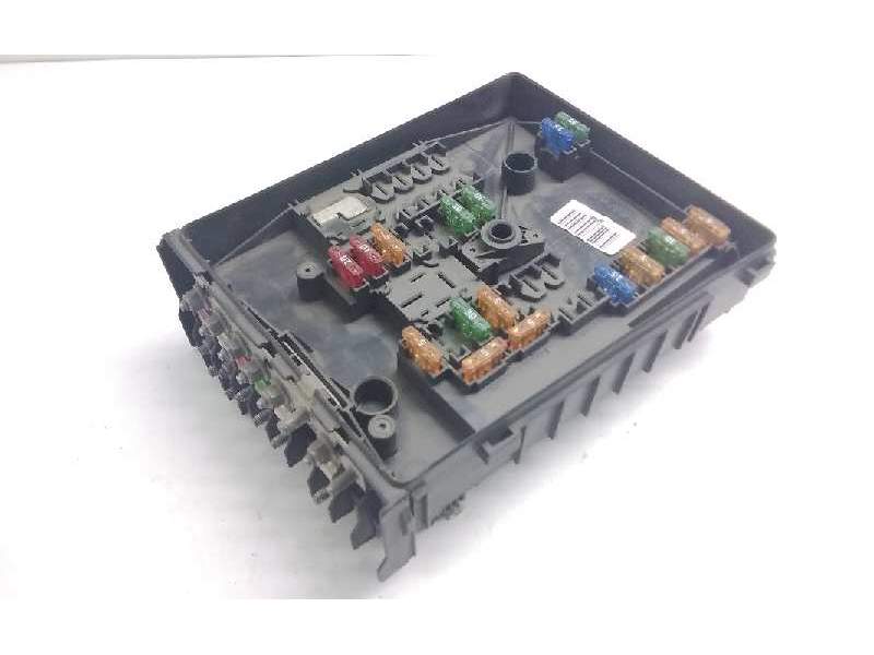Recambio de caja fusibles para volkswagen touran (1t2) referencia OEM IAM 1K0937125A 1394932 