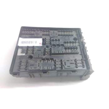 Recambio de caja fusibles para volkswagen touran (1t2) referencia OEM IAM 1k0937124K 1394932 