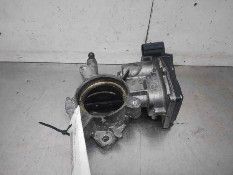 Recambio de cuerpo de mariposa para opel insignia berlina cosmo referencia OEM IAM 55564164  