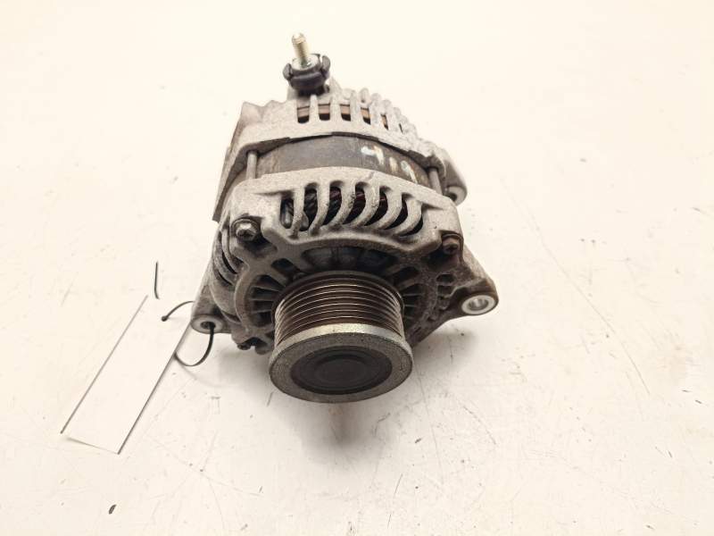 Recambio de alternador para nissan navara np300 (d40) 2.5 dci referencia OEM IAM 231001AT3A  