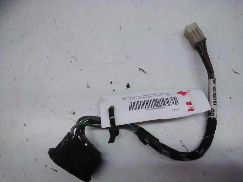 Recambio de mando elevalunas delantero derecho para opel astra f berlina merit referencia OEM IAM 90383585  
