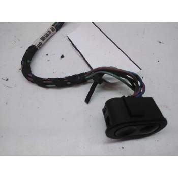 Recambio de mando elevalunas delantero derecho para opel astra f berlina merit referencia OEM IAM 90383585  
