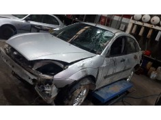 ford focus berlina (cak) del año 2000