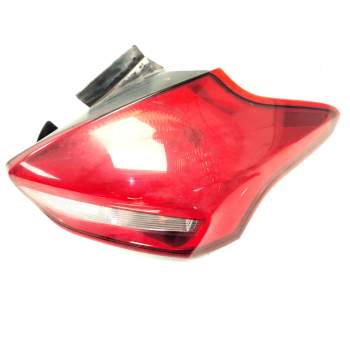 Recambio de piloto trasero derecho para ford focus iii 1.0 ecoboost referencia OEM IAM F1EB13404  