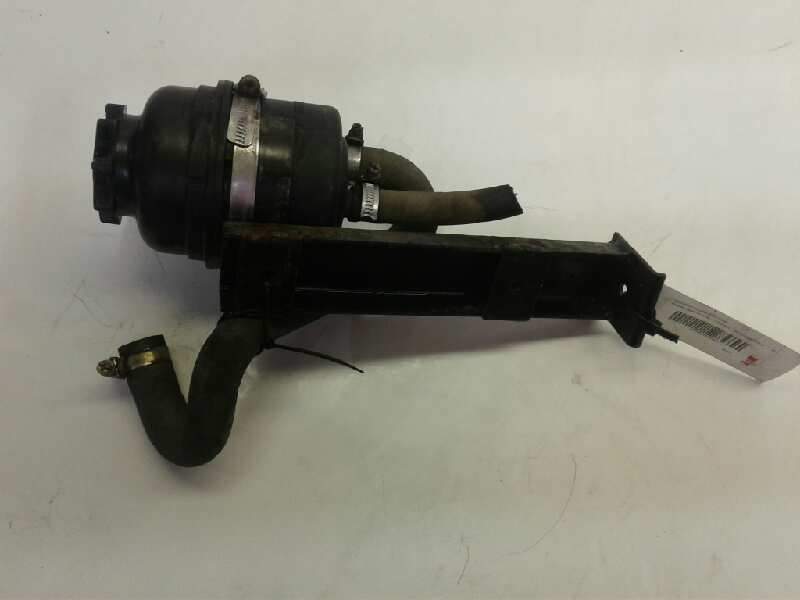 Recambio de deposito liquido direccion para nissan cabstar 01.04  cabina simple cabina individual referencia OEM IAM   