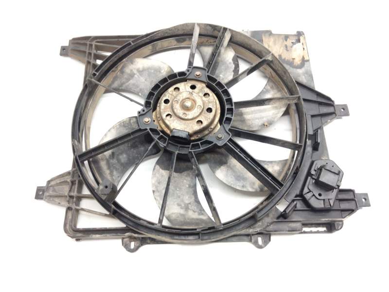 Recambio de electroventilador para renault kangoo (kc0/1_) 1.9 dci 4x4 referencia OEM IAM 8240370  