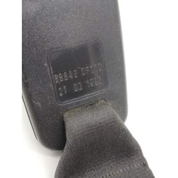 Recambio de enganche cinturon trasero izquierdo para nissan terrano ii (r20) 2.7 td 4wd referencia OEM IAM 888420F010  