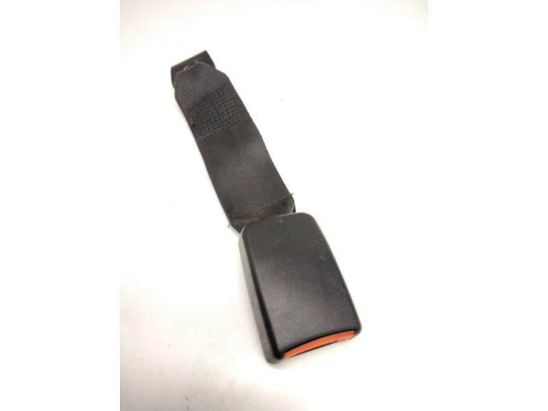 Recambio de enganche cinturon trasero izquierdo para nissan terrano ii (r20) 2.7 td 4wd referencia OEM IAM 888420F010  