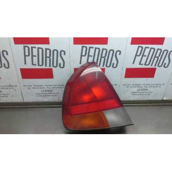 PILOTO TRASERO IZQUIERDO 29210102 MB944543 46374