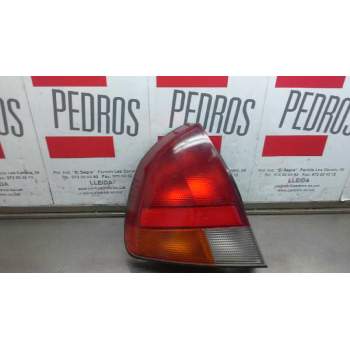 PILOTO TRASERO IZQUIERDO 29210102 MB944543 46374