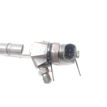 Recambio de inyector para opel insignia berlina edition referencia OEM IAM 0445110327  