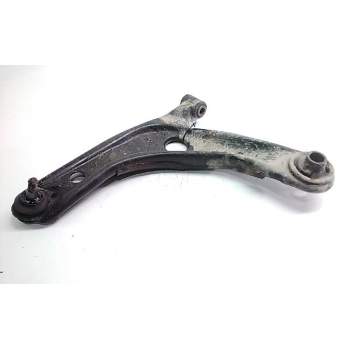 Recambio de brazo suspension inferior delantero izquierdo para toyota yaris active referencia OEM IAM   