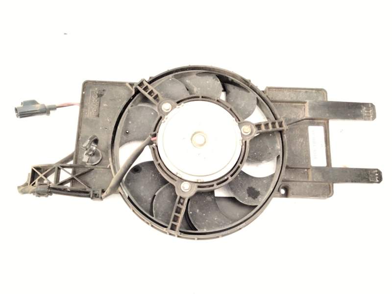 Recambio de electroventilador para ford focus iii 1.0 ecoboost referencia OEM IAM BV618C607  