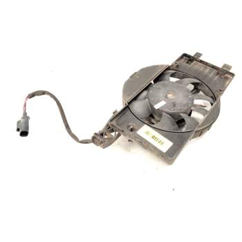 Recambio de electroventilador para ford focus iii 1.0 ecoboost referencia OEM IAM BV618C607  