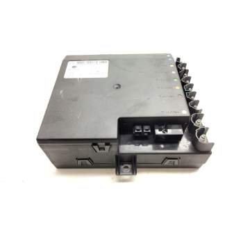 CAJA FUSIBLES A2215400401 