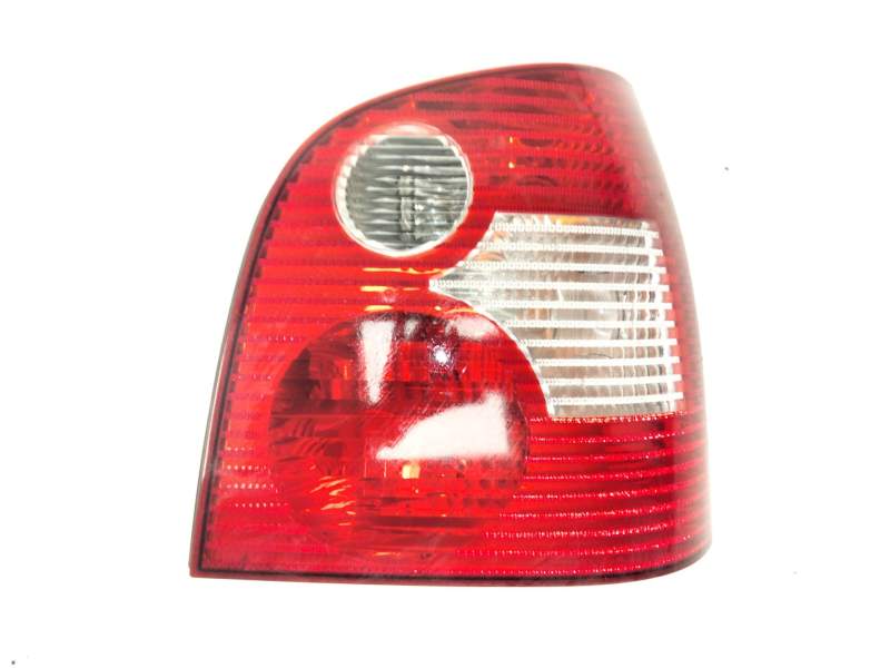 Recambio de piloto trasero derecho para volkswagen polo iv (9n_, 9a_) 1.4 tdi referencia OEM IAM 6Q6945096G  