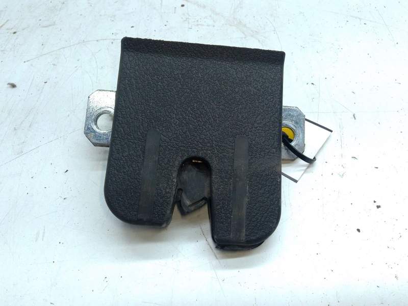 Recambio de cerradura maletero / porton para volkswagen polo iv (9n_, 9a_) 1.4 tdi referencia OEM IAM 6Q6827505B  