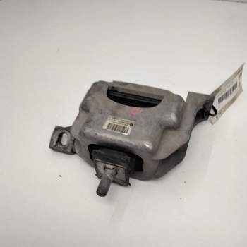 Recambio de soporte motor derecho superior para mini mini (r56) cooper referencia OEM IAM 677864501  