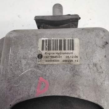 Recambio de soporte motor derecho superior para mini mini (r56) cooper referencia OEM IAM 677864501  