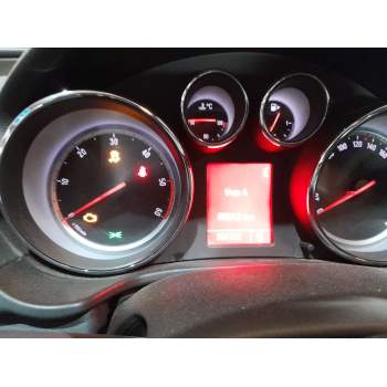 opel insignia a (g09) del año 2011