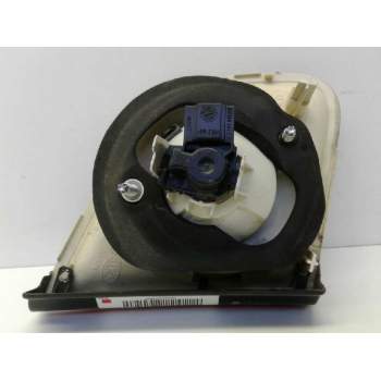 Recambio de piloto trasero derecho porton para volkswagen jetta (1k2) advance referencia OEM IAM 983152  