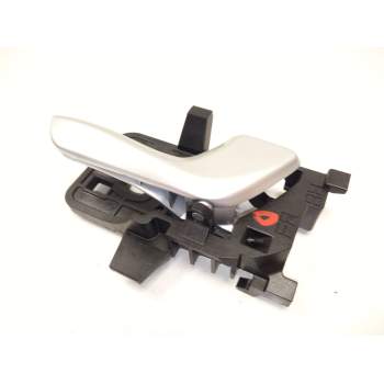 Recambio de maneta interior delantera derecha para kia stonic (yb) 1.2 cvvt referencia OEM IAM 82623H8500  