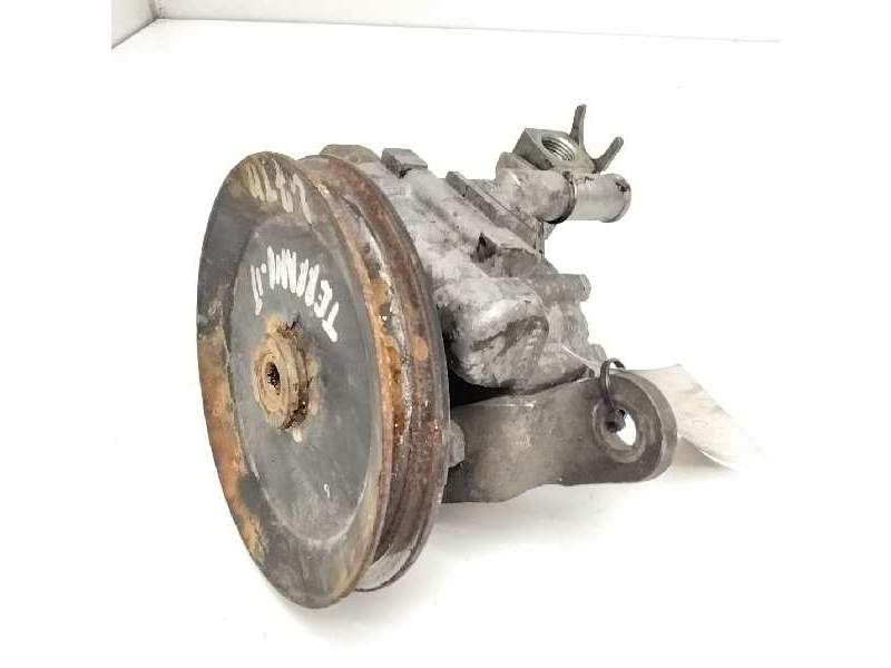 Recambio de bomba direccion para nissan terrano/terrano.ii (r20) 2.7 turbodiesel referencia OEM IAM   47610