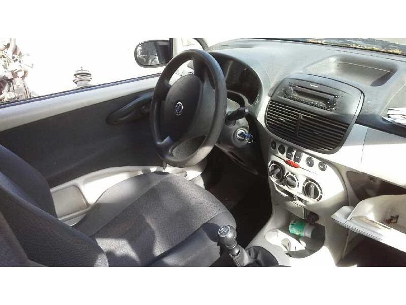 fiat punto berlina (188) del año 2003
