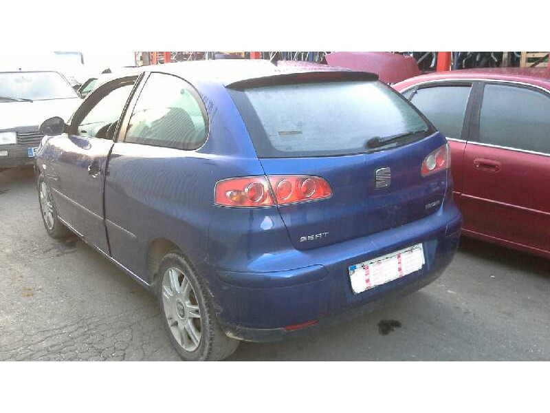 seat ibiza (6l1) del año 2004