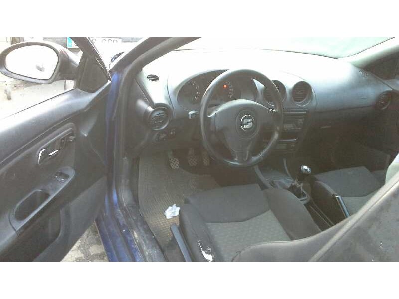 seat ibiza (6l1) del año 2004