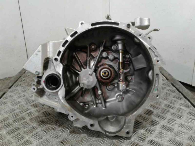 Recambio de caja cambios para mitsubishi space star (a00) 1.2 referencia OEM IAM F5MBD11CBZ  