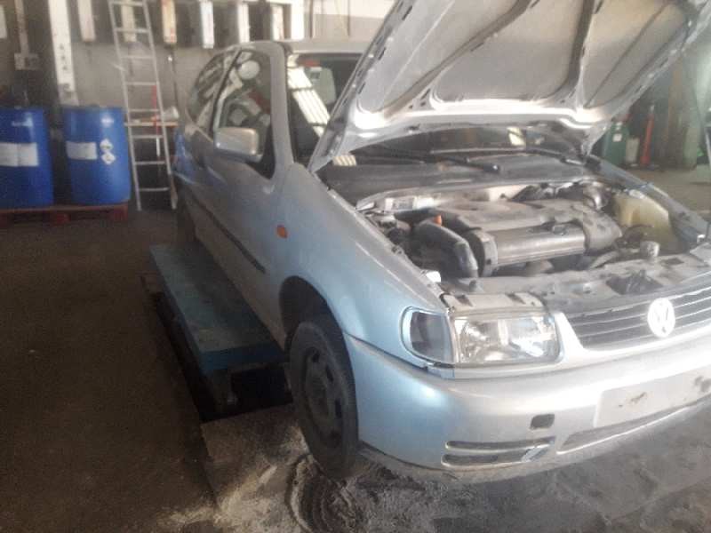 volkswagen polo berlina (6n1) del año 1999