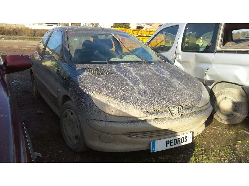 peugeot 206 berlina del año 1999