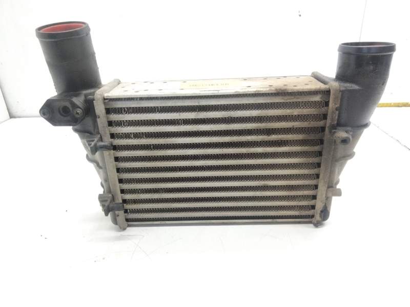 Recambio de intercooler para audi a4 b5 (8d2) 1.9 tdi referencia OEM IAM 058145805A  