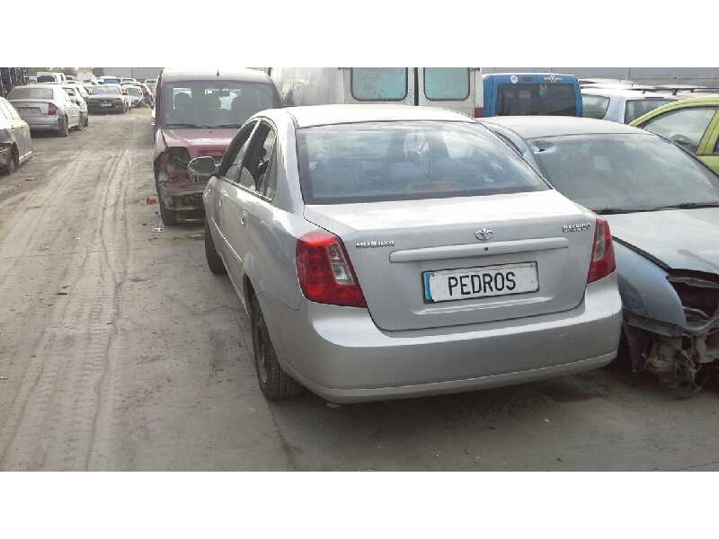 daewoo nubira berlina del año 2003