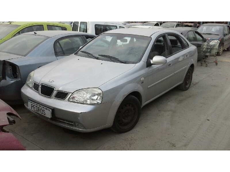 daewoo nubira berlina del año 2003