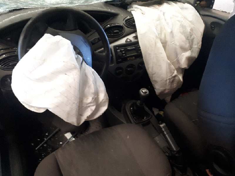 ford focus berlina (cak) del año 2003