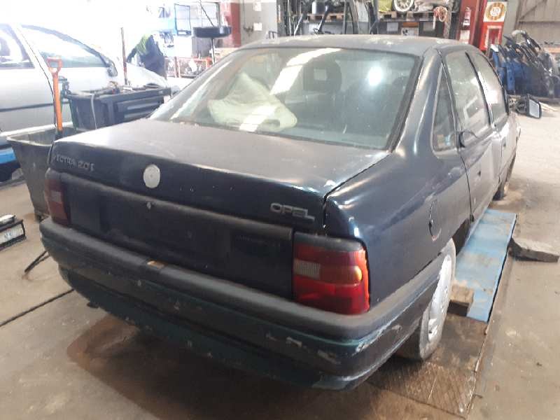 opel vectra a del año 1993