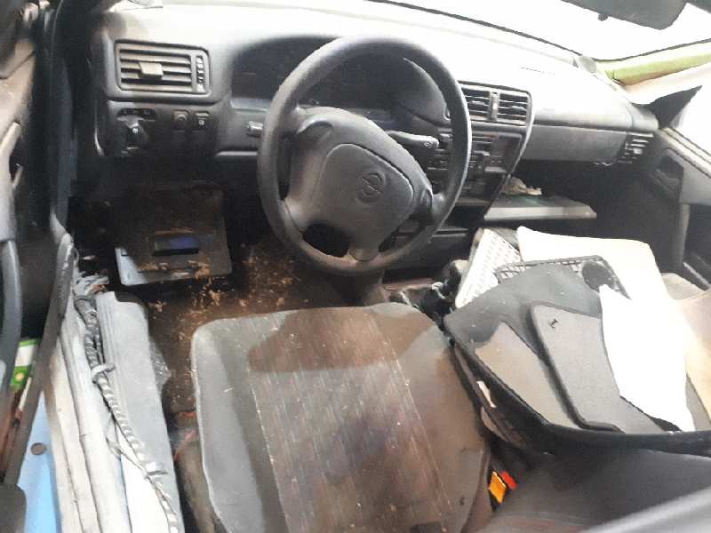 opel vectra a del año 1993