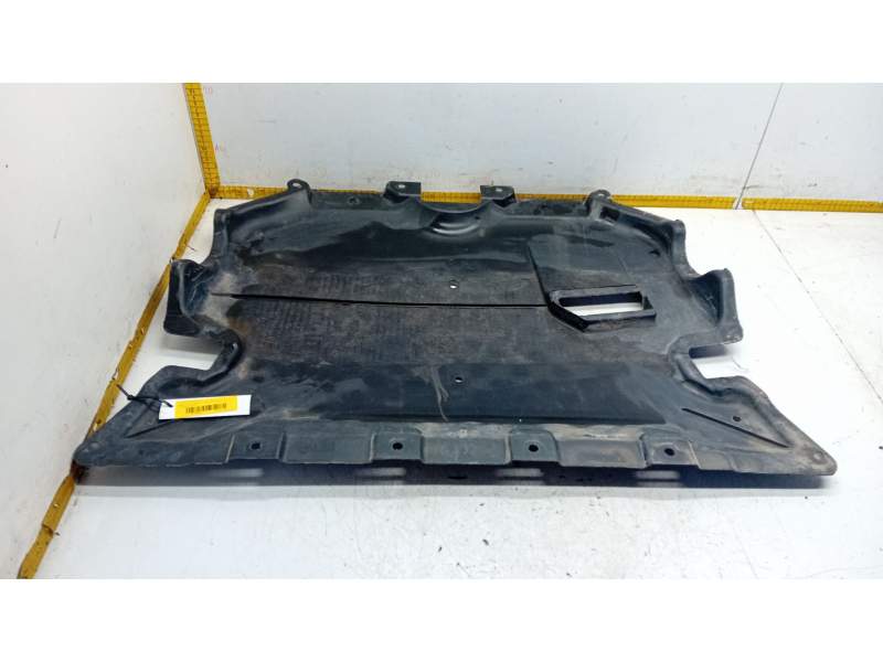 Recambio de cubrecarter para mercedes-benz clase e (w213) e 220 d (213.004) referencia OEM IAM A2055240200  