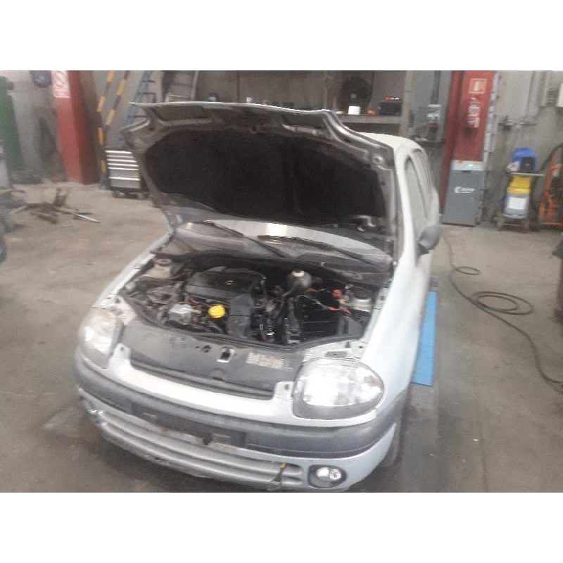 renault clio ii fase i (b/cbo) del año 2000