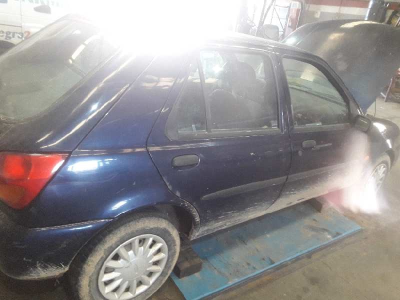 ford fiesta berlina (dx) del año 1999